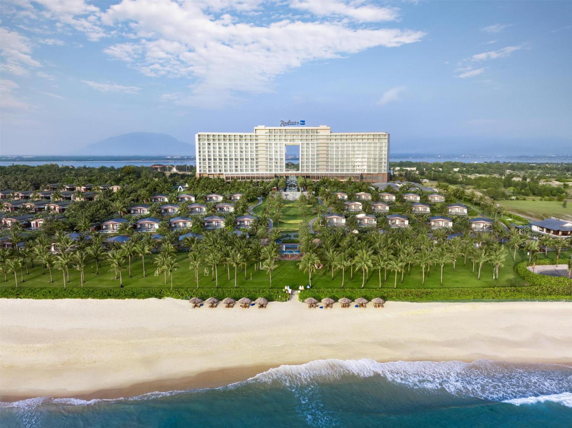 Radisson Blu Resort Cam Ranh Нячанг Экстерьер фото